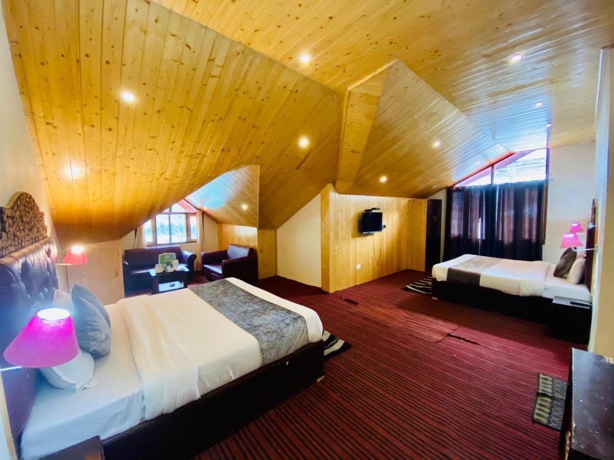 Hotel Hadimba Palace - Near Mall Road Manāli Екстериор снимка
